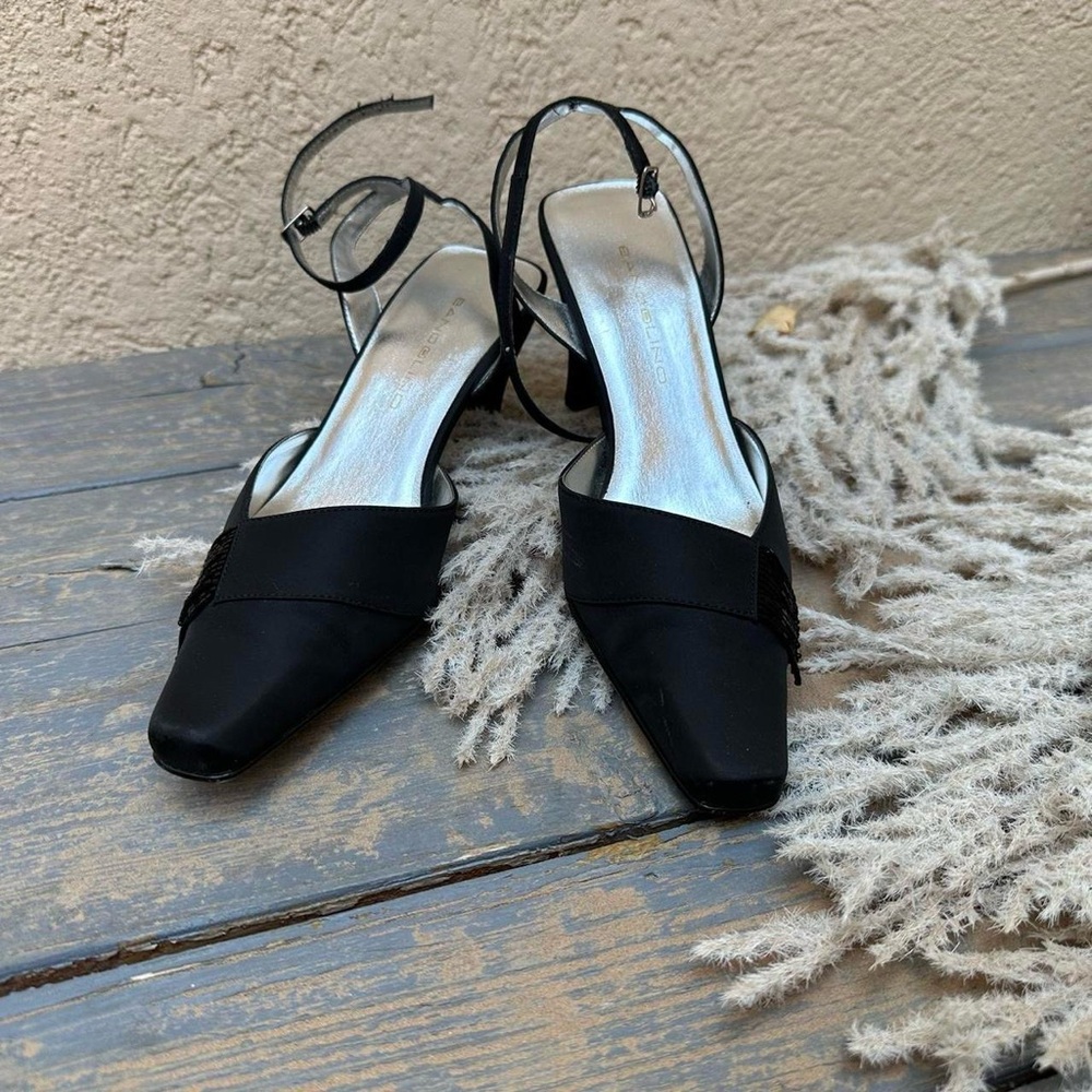 Vintage black kitten heels
